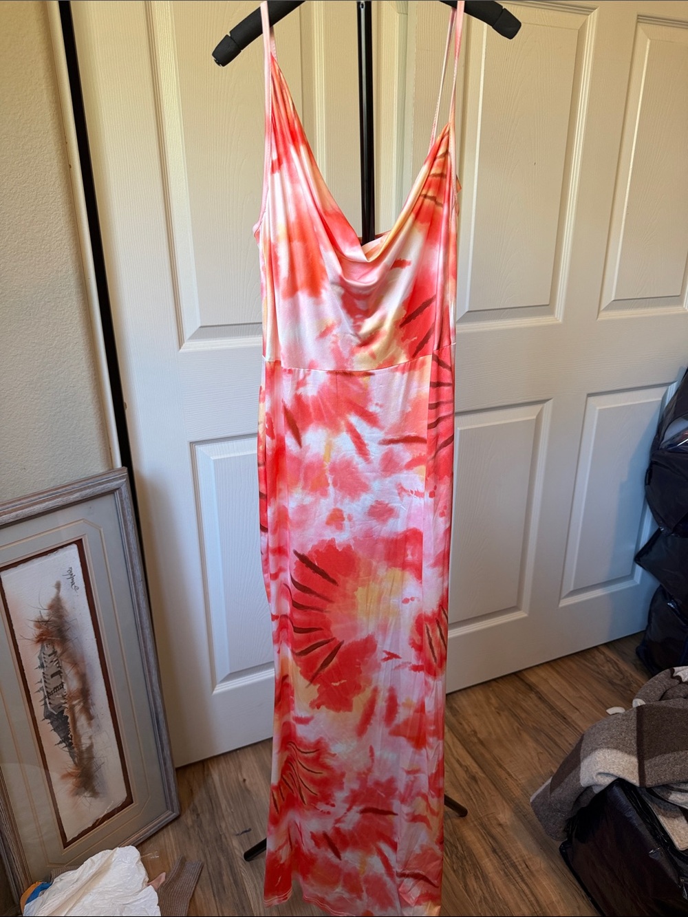 E20 SHEIN Coral Pink Tie-Dye Maxi Dress